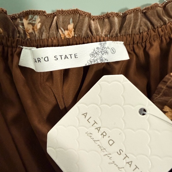 Altar'd State Brown Floral Blouse - Picture 4 of 4